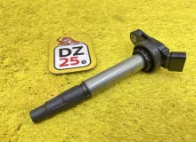 Катушка зажигания TOYOTA VOXY 2014 9091902258 ZWR80G 2ZRFXE, передняя