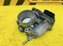 Заслонка дроссельная TOYOTA VOXY 2014 2203037060 ZWR80G 2ZRFXE, передняя
