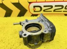 Заслонка дроссельная TOYOTA VOXY 2014 2203037060 ZWR80G 2ZRFXE, передняя