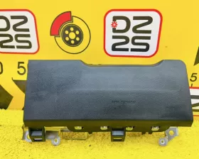 Подушка безопасности для колен Toyota