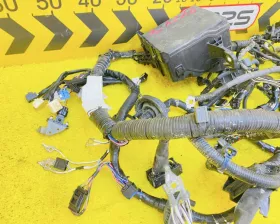 Коса под капот Toyota
