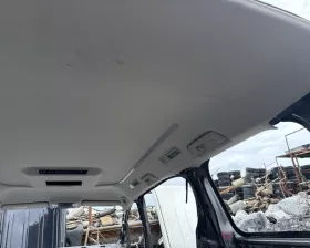 Обшивка потолка Toyota