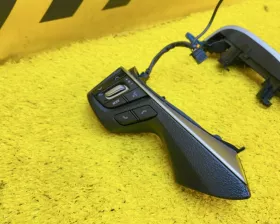 Кнопки на руль Toyota