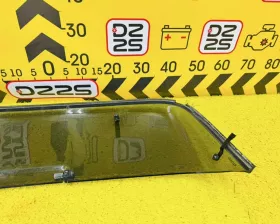 Спойлер люка Toyota