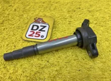 Катушка зажигания TOYOTA ESQUIRE 2015 9091902258 ZRR85G 3ZRFAE, передняя