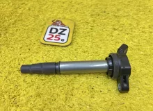 Катушка зажигания TOYOTA ESQUIRE 2015 9091902258 ZRR85G 3ZRFAE, передняя