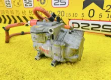 Компрессор кондиционера TOYOTA COROLLA FIELDER 2015 8837012060 NKE165G 1NZFXE, передний