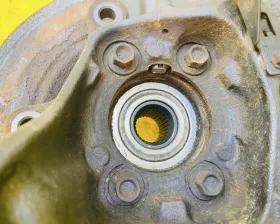 Ступица Mazda
