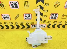 Бачок стеклоомывателя SUBARU XV 2018/Цвет J8U 86631FL000 GT3 FB16A, передний