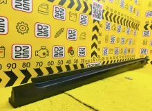Накладка на порог TOYOTA WISH 2013 7690268050 ZGE25W 2ZRFAE, передняя левая