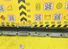 Накладка на порог TOYOTA WISH 2013 7690268050 ZGE25W 2ZRFAE, передняя левая