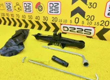 Поддомкратник/ домкрат TOYOTA WISH 2013 0911133030 ZGE25W 2ZRFAE, задний
