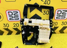 Консоль магнитофона TOYOTA WISH 2013 5542068140 ZGE25W 2ZRFAE, передний