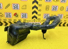Корпус воздушного фильтра TOYOTA WISH 2013 1770037211 ZGE25W 2ZRFAE, передний