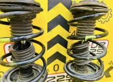СТОЙКА ПАРА ЛЕВАЯ И ПРАВАЯ TOYOTA WISH 2013 4851069635 ZGE25W 2ZRFAE, передняя