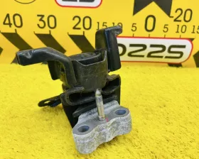 Подушка двигателя TOYOTA