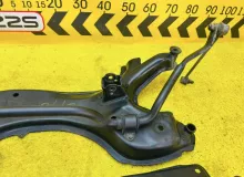 Балка под двс TOYOTA WISH 2013 5120120371 ZGE25W 2ZRFAE, передняя