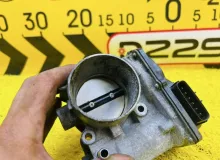Заслонка дроссельная LEXUS CT200H 2012 2203037060 ZWA10 2ZRFXE, передняя