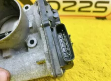 Заслонка дроссельная LEXUS CT200H 2012 2203037060 ZWA10 2ZRFXE, передняя