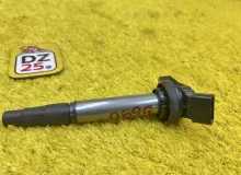 Катушка зажигания LEXUS CT200H 2012 9091902258 ZWA10 2ZRFXE, передняя
