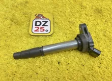 Катушка зажигания LEXUS CT200H 2012 9091902258 ZWA10 2ZRFXE, передняя