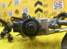 Клапан egr LEXUS CT200H 2011 2562037110 ZWA10 2ZRFXE, передний