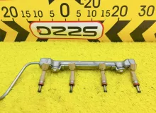 Инжектор LEXUS CT200H 2011 2320939146 ZWA10 2ZRFXE, передний