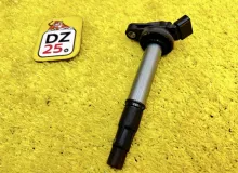 Катушка зажигания LEXUS CT200H 2011 9091902258 ZWA10 2ZRFXE, передняя