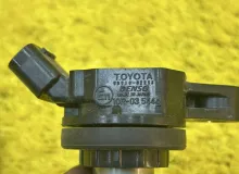Катушка зажигания LEXUS CT200H 2011 9091902258 ZWA10 2ZRFXE, передняя