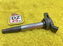 Катушка зажигания LEXUS CT200H 2011 9091902258 ZWA10 2ZRFXE, передняя