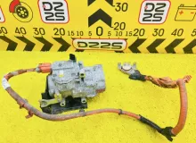 Компрессор кондиционера TOYOTA NOAH 2014 8837028030 ZWR80G 2ZRFXE, передний