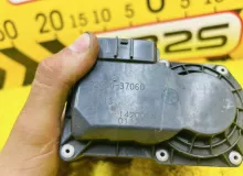Заслонка дроссельная LEXUS CT200H 2011 2203037060 ZWA10 2ZRFXE, передняя