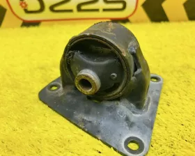 Подушка коробки передач Toyota