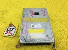 Блок управления двс TOYOTA HIACE 1996 8966126161 KZH106G 1KZTE, передний