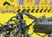 Коса под капот TOYOTA WISH 2013 8211168162 ZGE25W 2ZRFAE, передняя