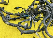 Коса под капот TOYOTA WISH 2013 8211168162 ZGE25W 2ZRFAE, передняя