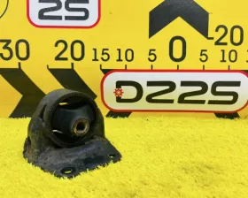 Подушка коробки передач Toyota