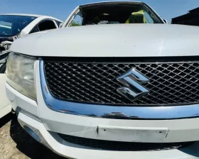Решетка радиатора SUZUKI
