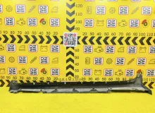 Накладка на порог LEXUS CT200H 2012 7585076010 ZWA10 2ZRFXE, передняя правая