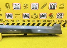 Накладка на порог LEXUS CT200H 2012 7585076010 ZWA10 2ZRFXE, передняя правая