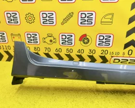 Накладка на порог Toyota