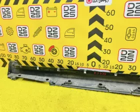 Накладка на порог Toyota