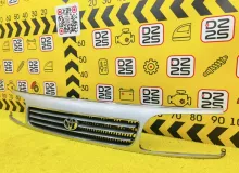 Решетка радиатора TOYOTA HIACE 1994 5310026030 KZH106W 1KZTE, передняя
