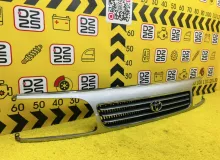 Решетка радиатора TOYOTA HIACE 1994 5310026030 KZH106W 1KZTE, передняя