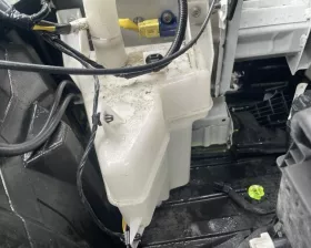 Бачок стеклоомывателя Suzuki