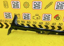 Накладка на порог TOYOTA ESQUIRE 2015 7585028050 ZWR80G 2ZRFXE, передняя правая