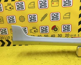 Накладка на порог Toyota