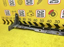 Накладка на порог TOYOTA NOAH 2014 7586028040 ZWR80G 2ZRFXE, передняя левая