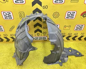 Подкрылок Nissan