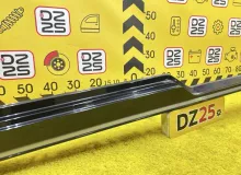 Накладка на порог TOYOTA ESQUIRE 2015 7586028040 ZRR85G 3ZRFAE, передняя левая